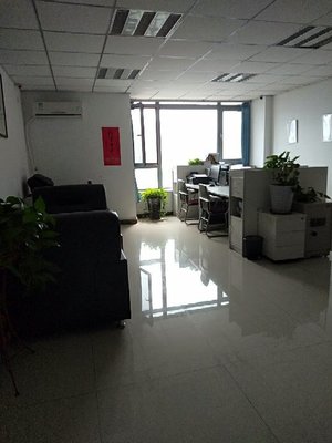 前臺/總機(jī)/接待_中鼎國晟房地產(chǎn)經(jīng)紀(jì)(北京)招聘信息
